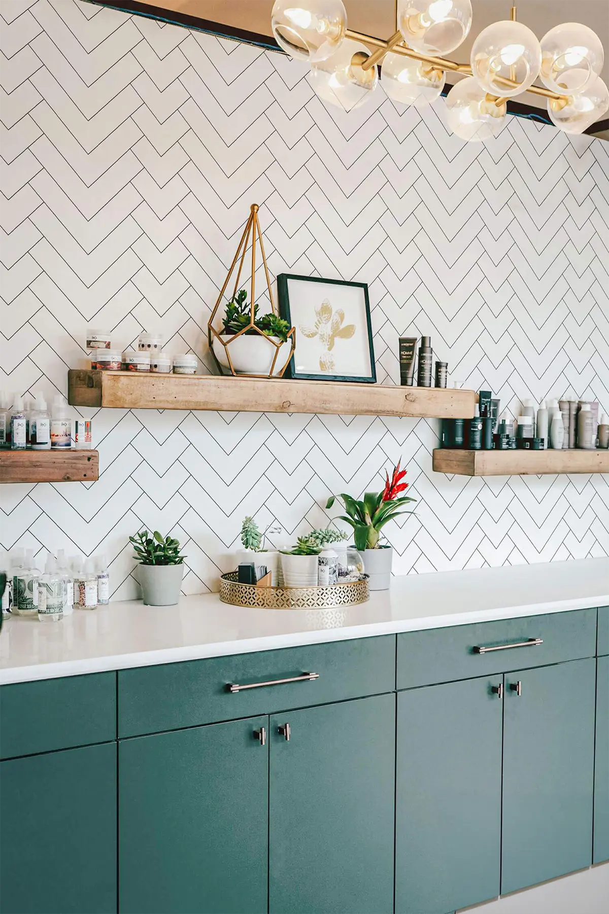 Professional kitchen wallpaper installation by Wallpapering Studio team