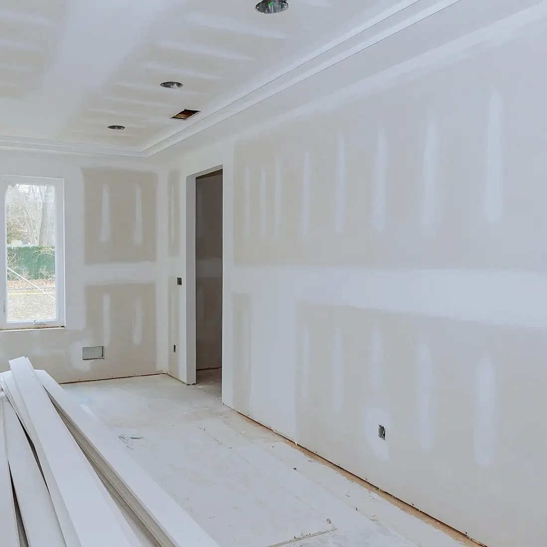Professional wall spackling and skim coating in San Diego
